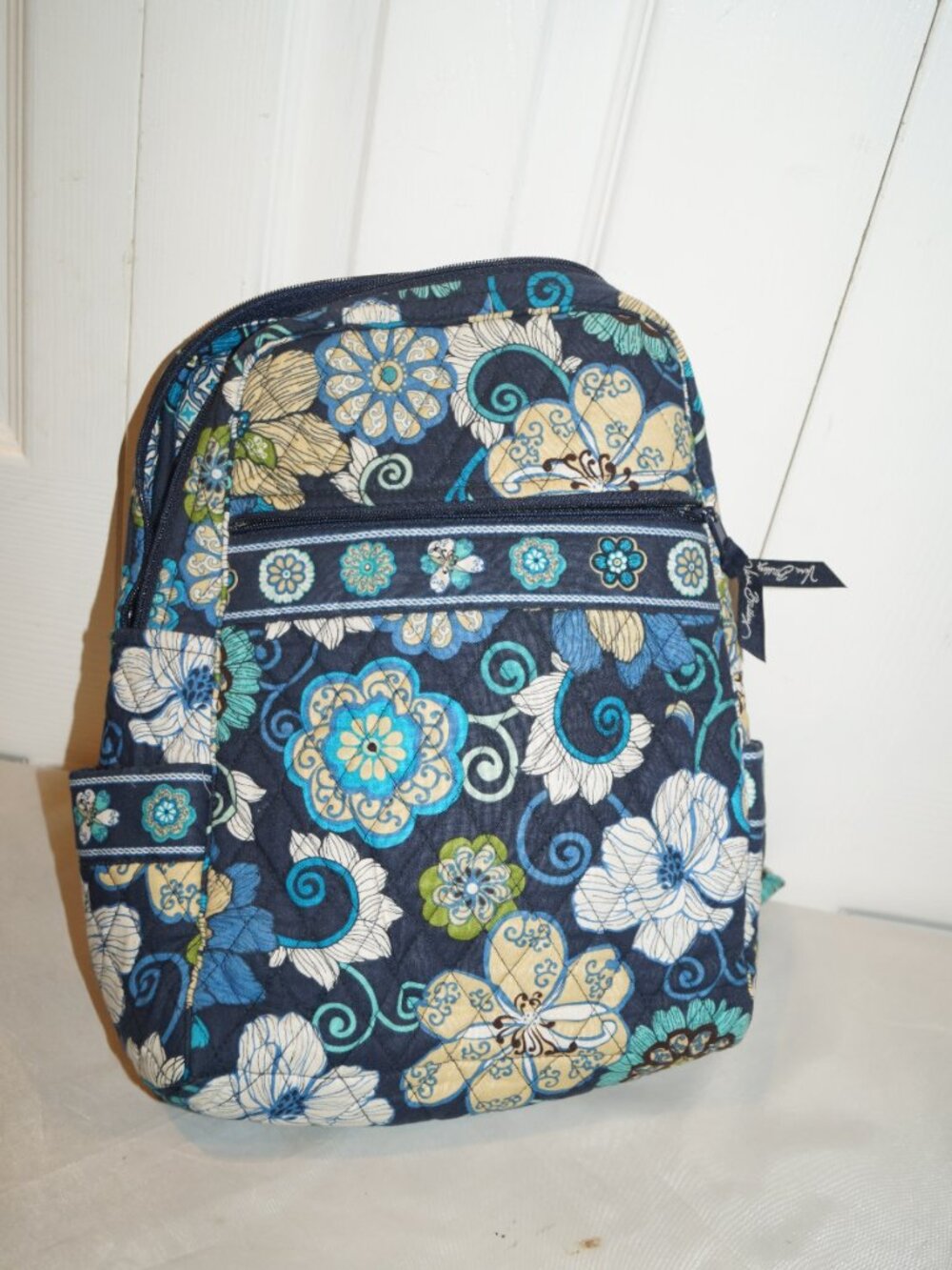 VERA BRADLEY USA Retired Mod Floral Blue Yellow Back Pack 14" 7 Pockets Smal Med